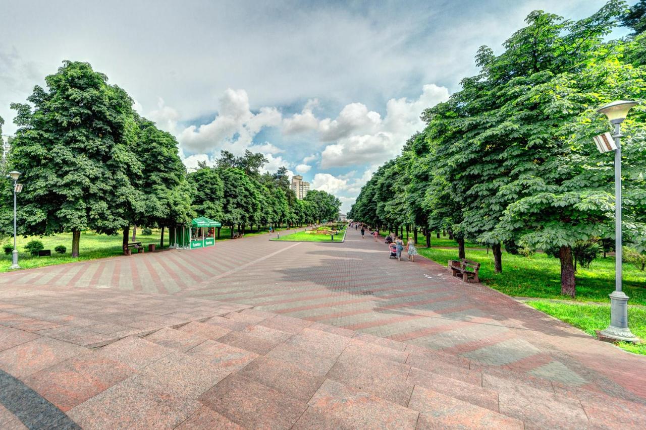 Apartment Voskresenska 18 , Парковые Озера Kiev Ngoại thất bức ảnh