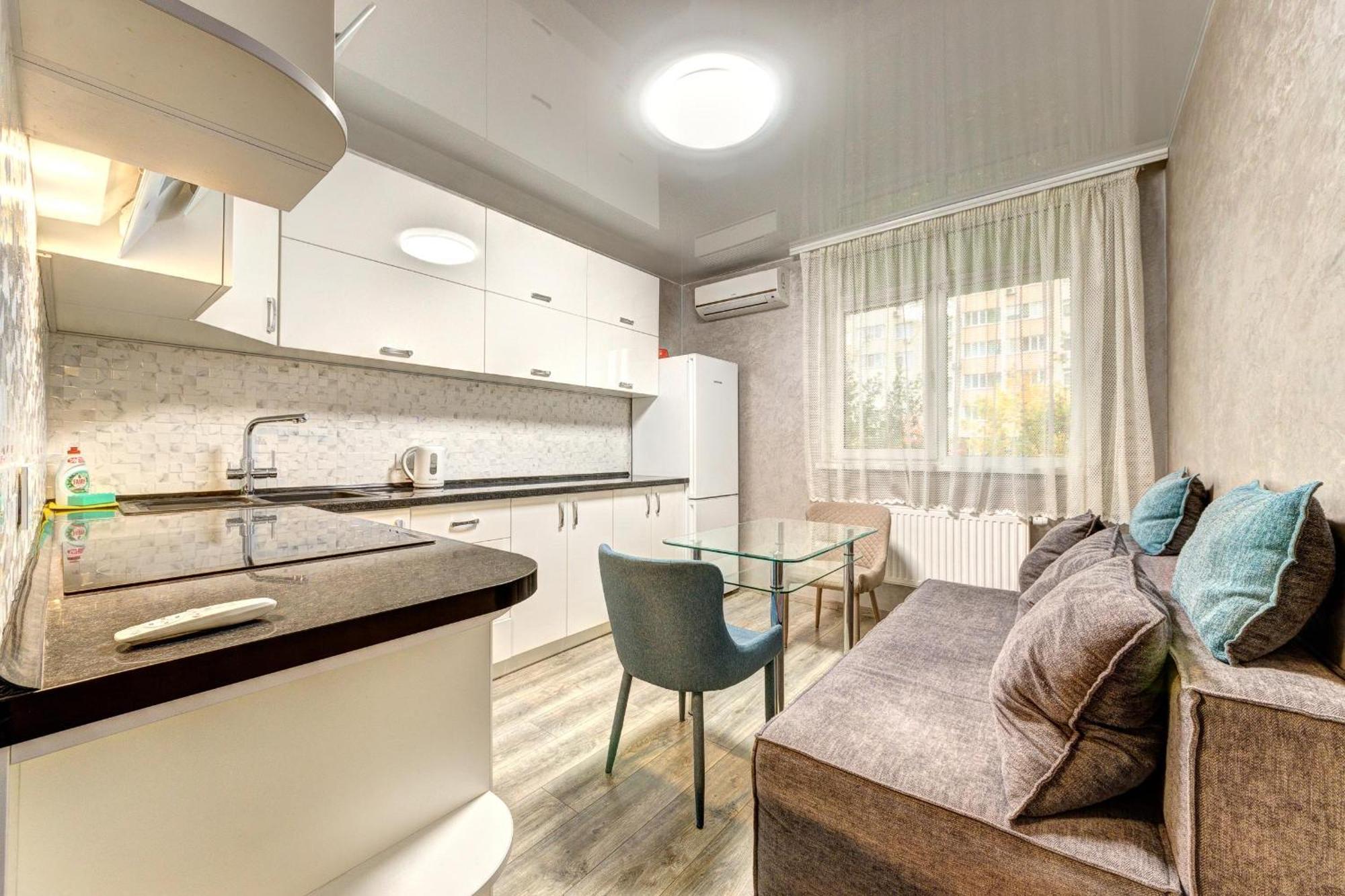 Apartment Voskresenska 18 , Парковые Озера Kiev Phòng bức ảnh