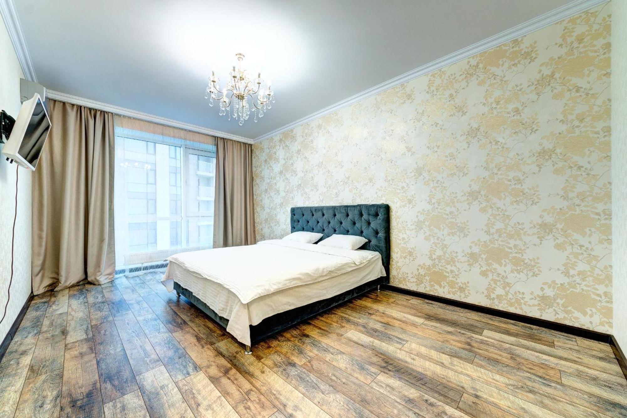 Apartment Voskresenska 18 , Парковые Озера Kiev Phòng bức ảnh
