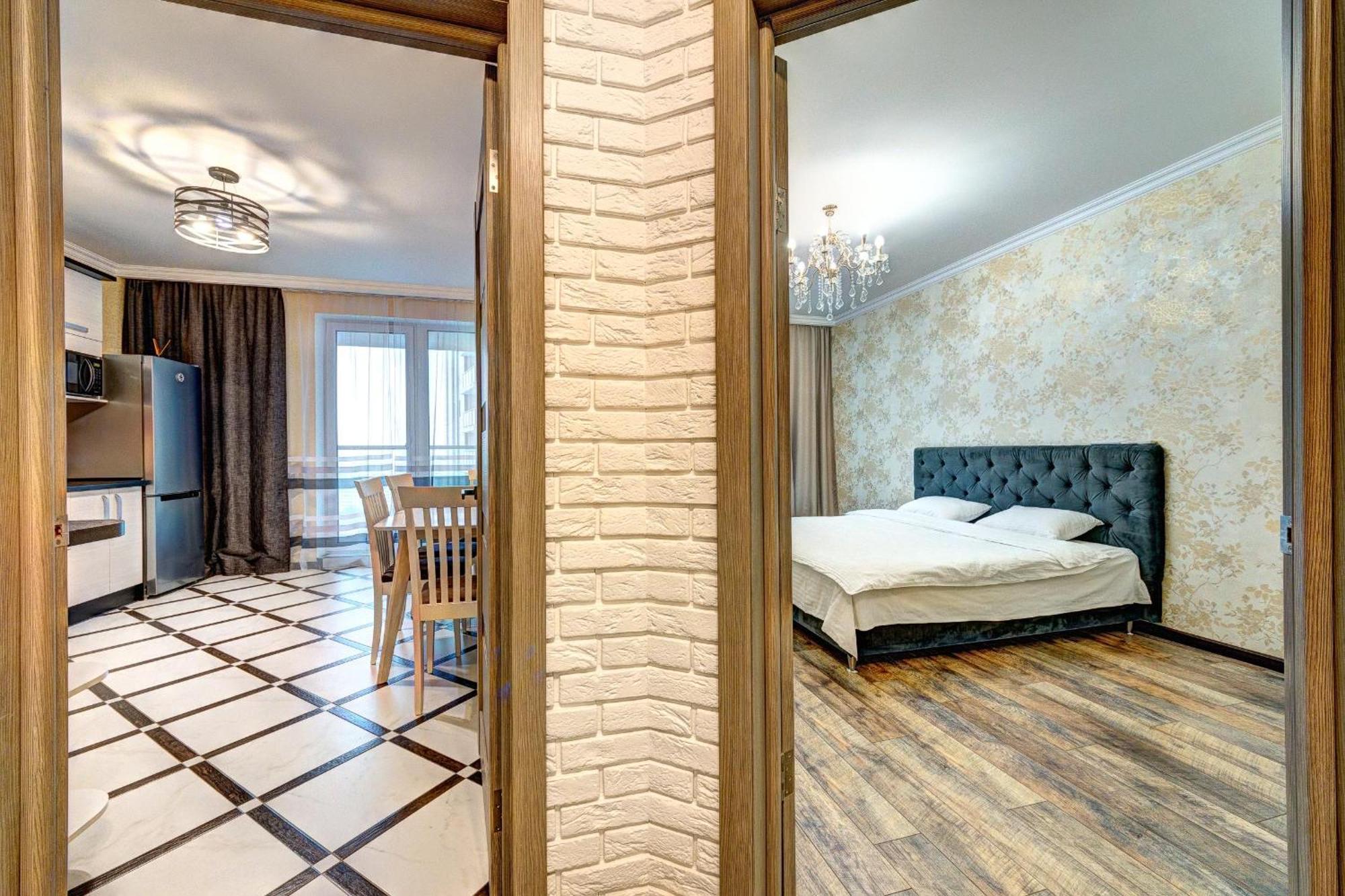 Apartment Voskresenska 18 , Парковые Озера Kiev Phòng bức ảnh
