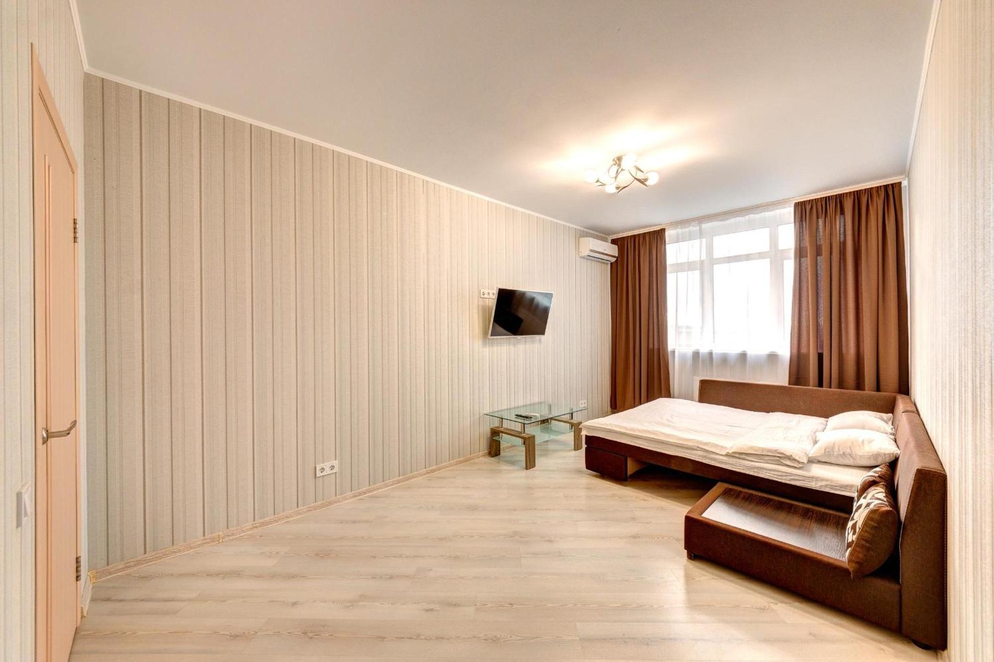 Apartment Voskresenska 18 , Парковые Озера Kiev Phòng bức ảnh