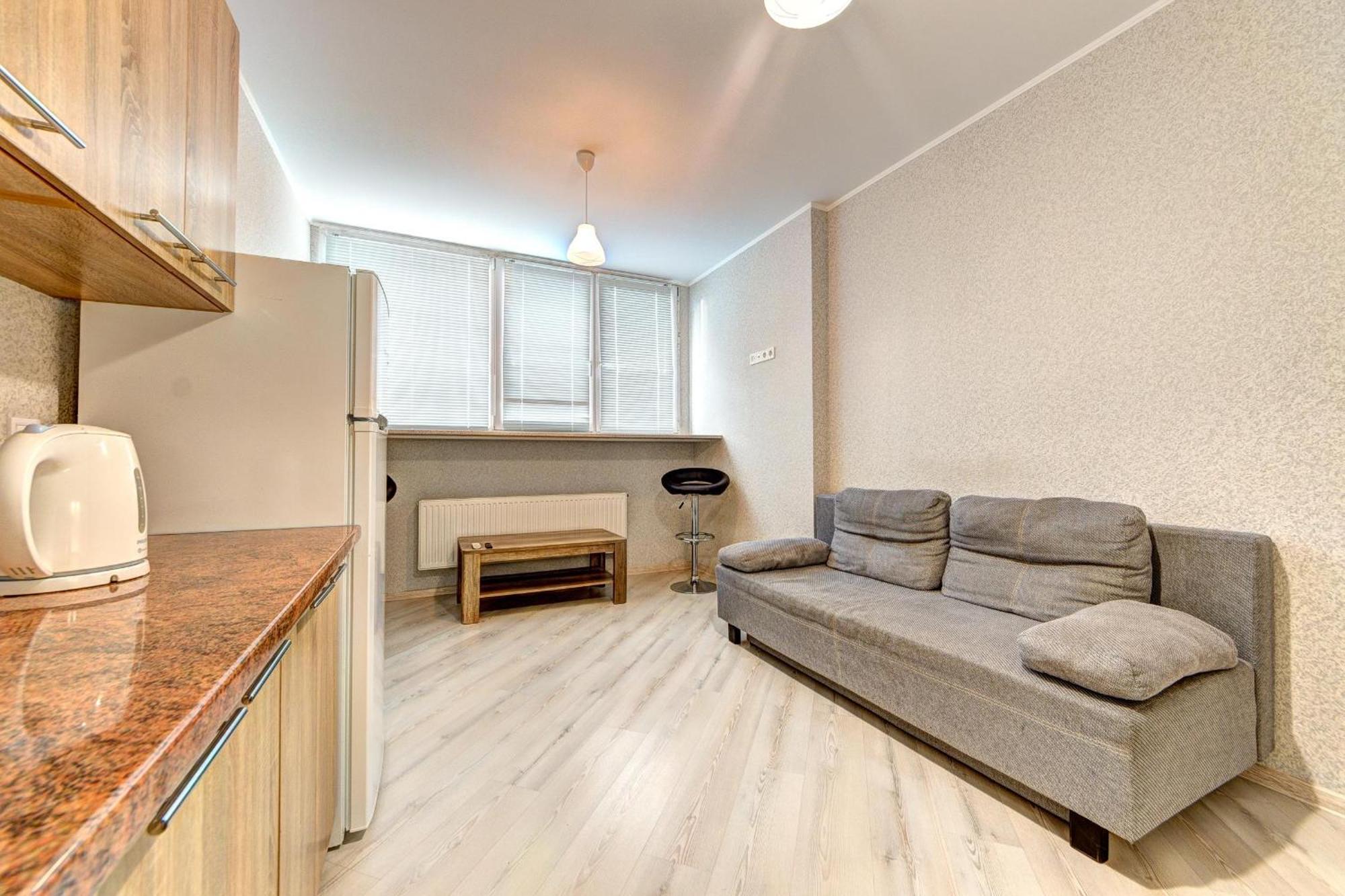 Apartment Voskresenska 18 , Парковые Озера Kiev Phòng bức ảnh
