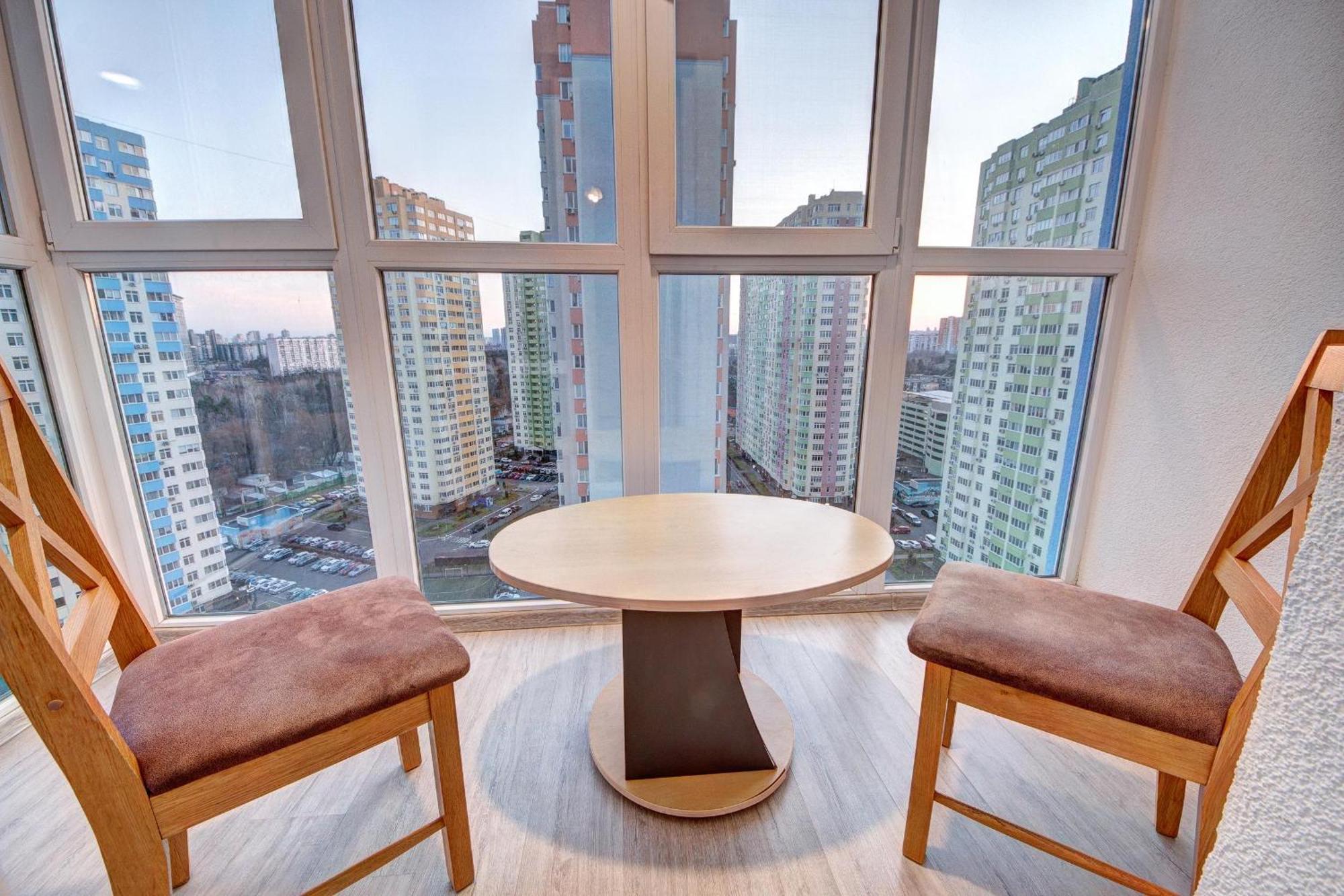 Apartment Voskresenska 18 , Парковые Озера Kiev Phòng bức ảnh